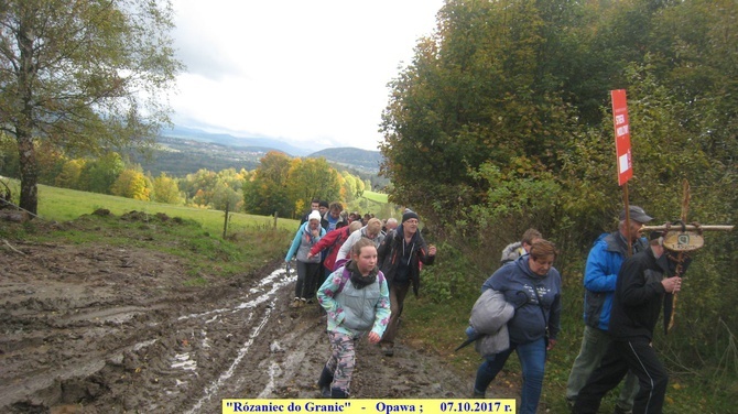 Z różańcem na granice!