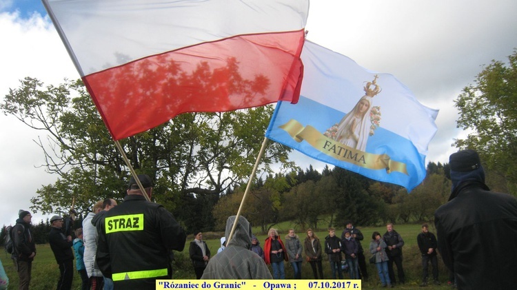 Z różańcem na granice!