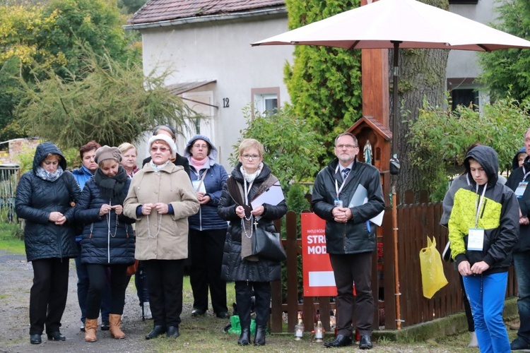 Z różańcem na granice!