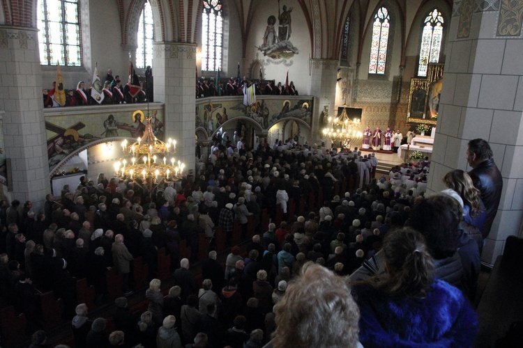 Kapłan, który kochał legniczan