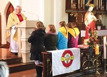 Oficjalne przyjęcie do ERM odbywa się zazwyczaj w uroczystość Jezusa Chrystusa Króla Wszechświata.