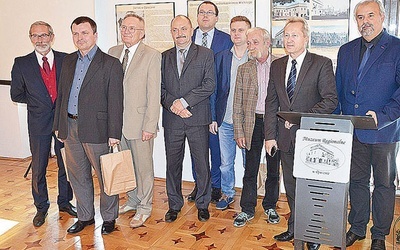 Prelegenci i gospodarze konferencji.