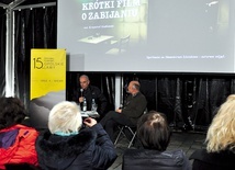Spotkanie ze Sławomirem Idziakiem poprowadził filmoznawca ks. prof. Marek Lis (z prawej).