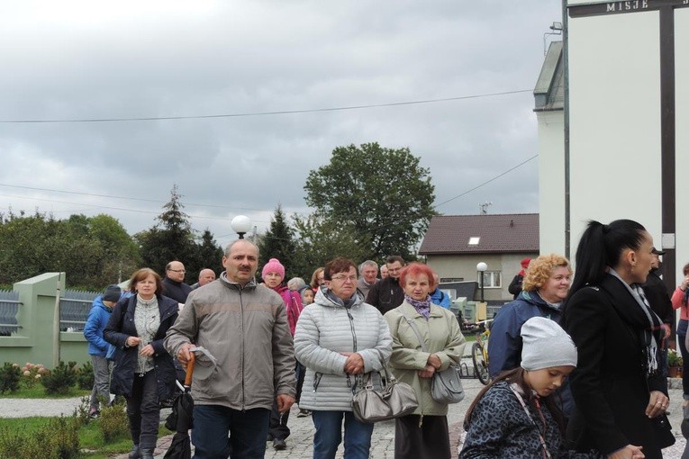 Różaniec do Granic w Pogwizdowie