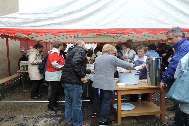 Różaniec do Granic w Pogwizdowie