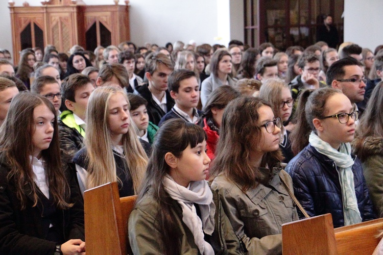 Święto patrona i ślubowanie klas I SP Zakonu Pijarów im. ks. S. Konarskiego