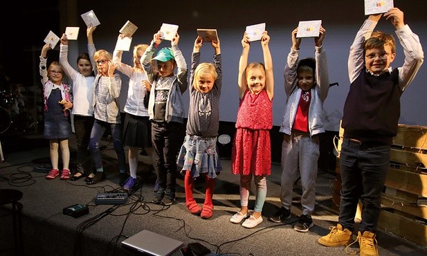 Małe TGD to dziecięcy zespół wykonujący pop z chrześcijańskim przesłaniem.