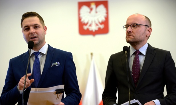 Wiceminister Jaki zaprezentował projekt ustawy reprywatyzacyjnej. Zwroty w naturze będą zakazane