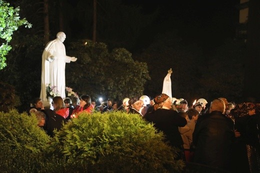 Różańcowa procesja fatimska w Czechowicach-Dziedzicach