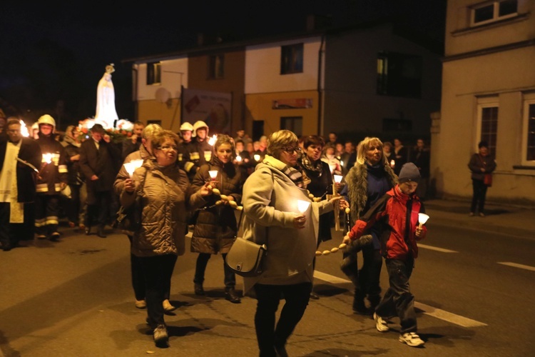 Różańcowa procesja fatimska w Czechowicach-Dziedzicach