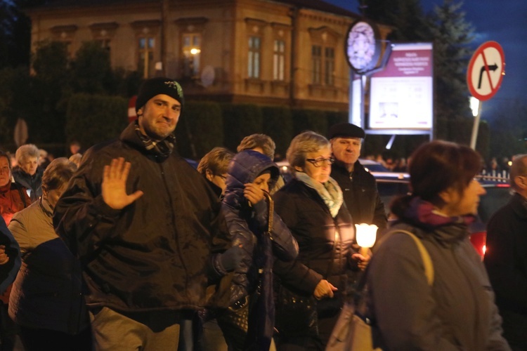 Różańcowa procesja fatimska w Czechowicach-Dziedzicach