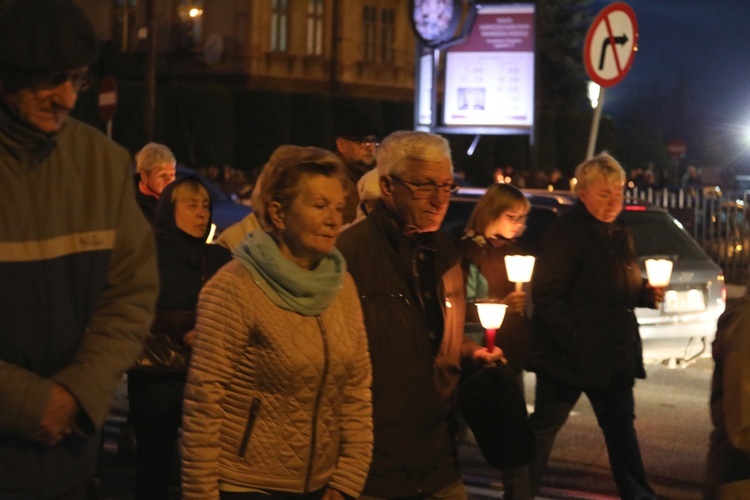 Różańcowa procesja fatimska w Czechowicach-Dziedzicach