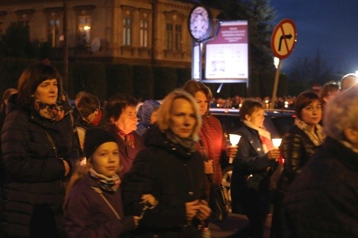 Różańcowa procesja fatimska w Czechowicach-Dziedzicach