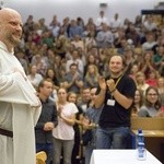 O. Szustak na SGGW. Sześć i pół rady na szczęśliwe małżeństwo