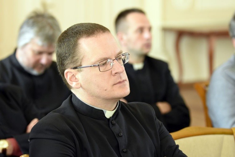 Jose Prado Flores do księży