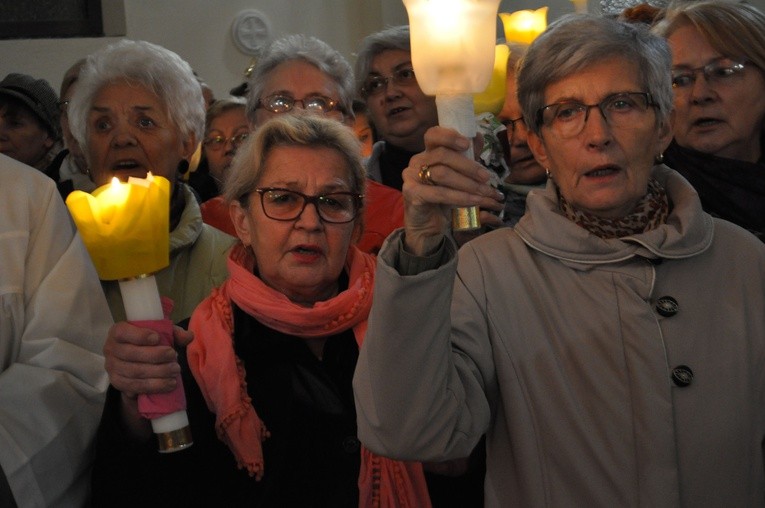 Figura Pani Fatimskiej w nowym kościele w Płocku