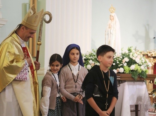 Poświęcenie figury MB Fatimskiej u św. Marii Magdaleny w Cieszynie