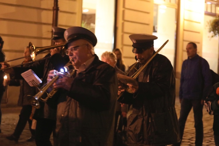 Poświęcenie figury MB Fatimskiej u św. Marii Magdaleny w Cieszynie