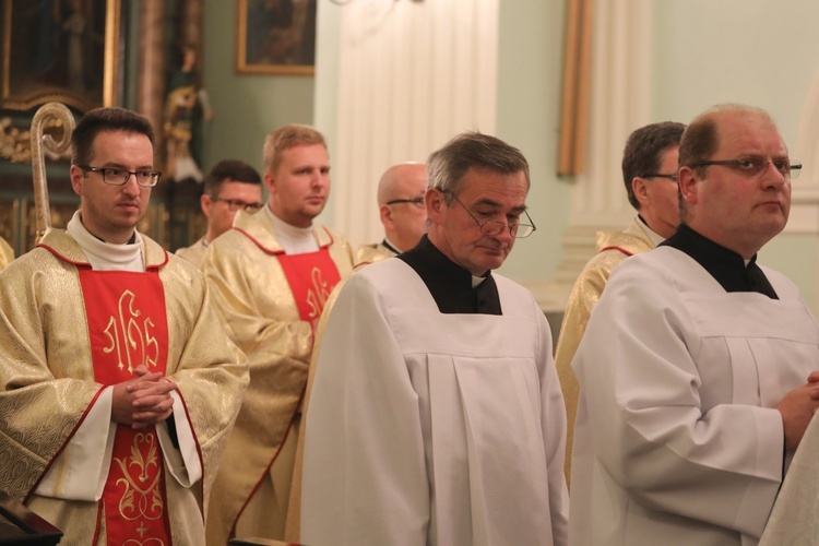 Poświęcenie figury MB Fatimskiej u św. Marii Magdaleny w Cieszynie