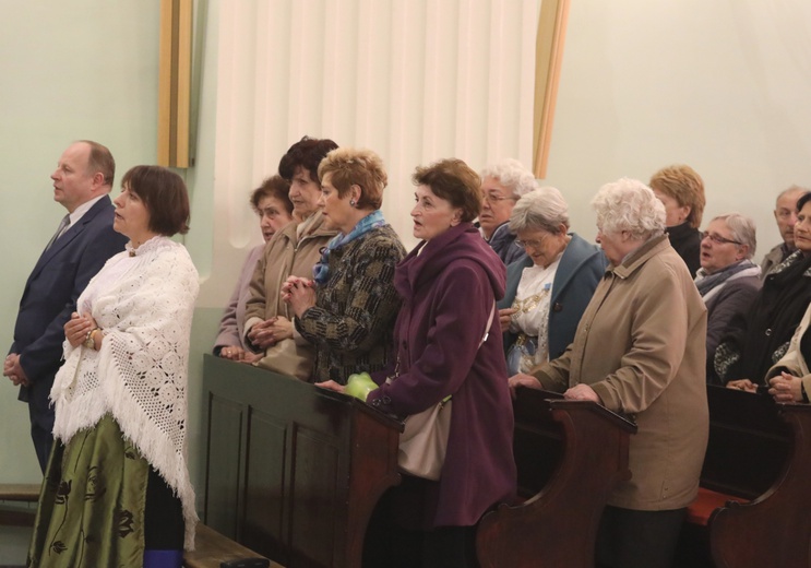 Poświęcenie figury MB Fatimskiej u św. Marii Magdaleny w Cieszynie