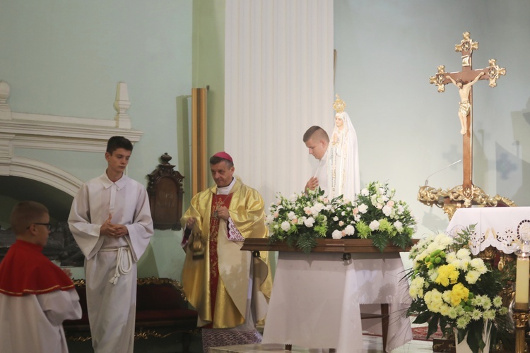 Poświęcenie figury MB Fatimskiej u św. Marii Magdaleny w Cieszynie