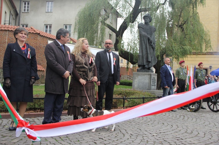 Generał Bem na kamienicy