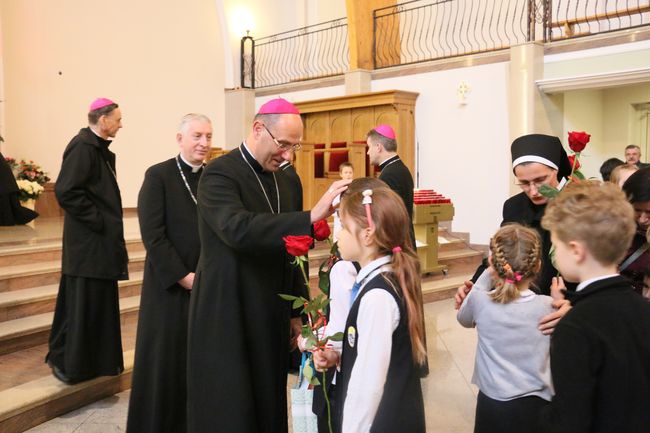 Biskupi u Matki Bożej Latyczowskiej