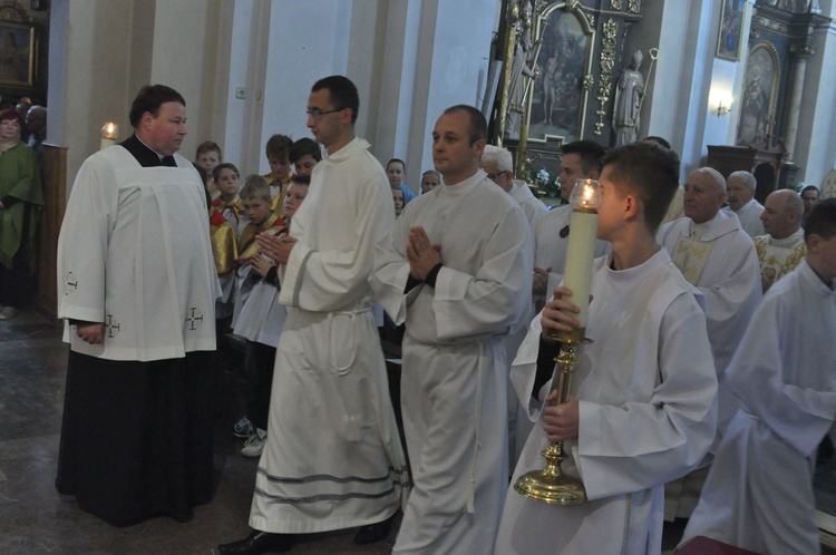 Święci Jan Paweł II i Maksymilian Kolbe w Muszynie