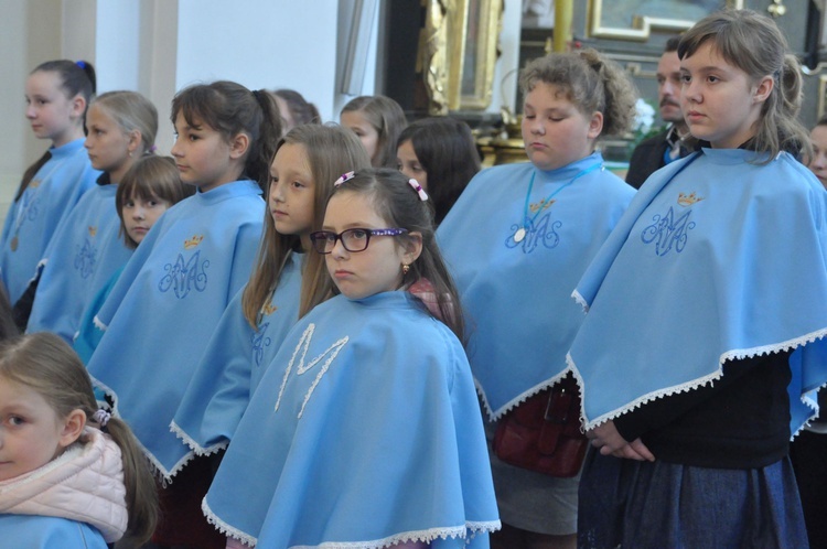 Święci Jan Paweł II i Maksymilian Kolbe w Muszynie