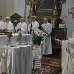 Święci Jan Paweł II i Maksymilian Kolbe w Muszynie
