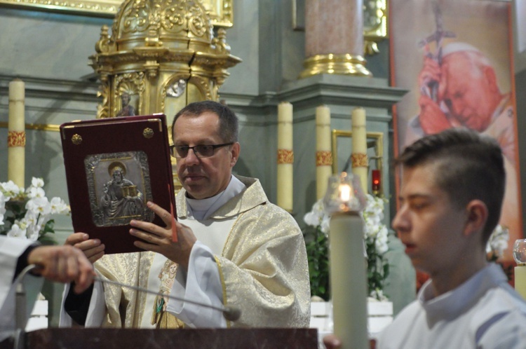 Święci Jan Paweł II i Maksymilian Kolbe w Muszynie