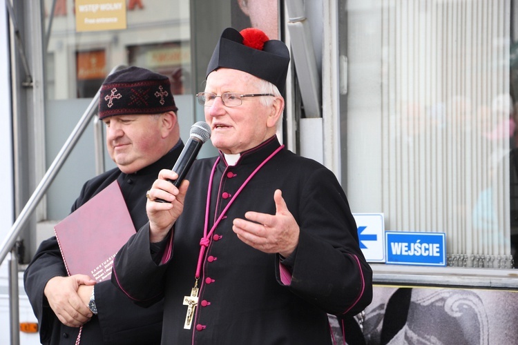 Mobilne Muzeum św. Jana Pawła II i św. Faustyny Kowalskiej