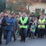 Procesja różańcowa do Jana Pawła II