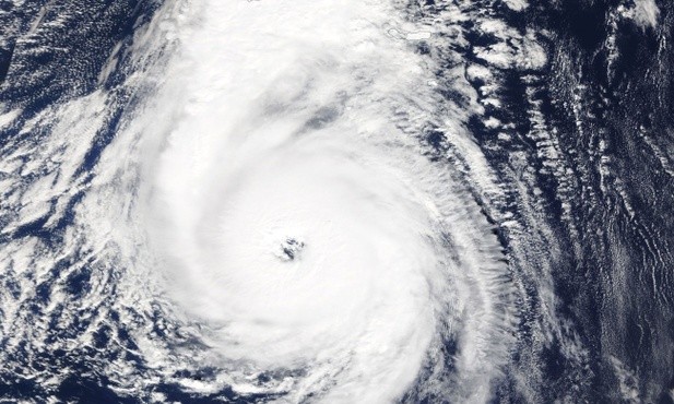 Irlandia: Ofiary śmiertelne podczas huraganu Ophelia