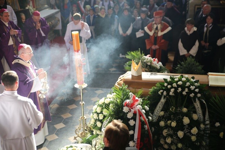Pogrzeb biskupa
