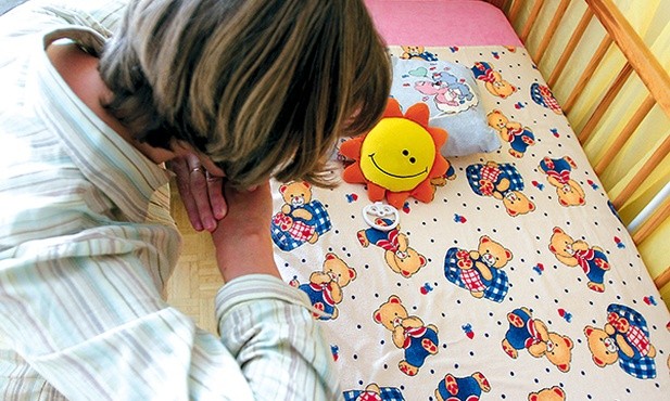 Spotkania odbywają się w parafii św. Pawła przy ul. Obrońców Pokoju 10 w Elblągu. Z osobami posługującymi w poradni skontaktować się można również telefonicznie (534 595 504). Dzwonić można codziennie, najlepiej do godz. 18.