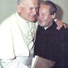 ▲	Był bliskim przyjacielem papieża Jana Pawła II.
