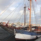 	„Baltic Star” to jeden z najstarszych polskich drewnianych jachtów o tradycyjnej konstrukcji – tzw. oldtimerów. Zbudowany w 1947 r. w Darłowie pierwotnie przeznaczony był do połowu ryb.