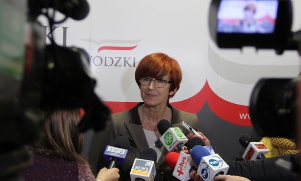 Elżbieta Rafalska będzie rozmawiała na temat pracowników delegowanych