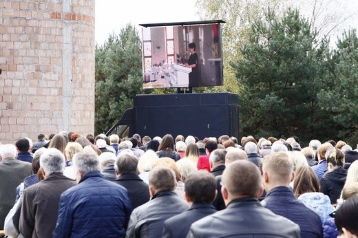 Poświęcenie kościoła w Kośmidrach