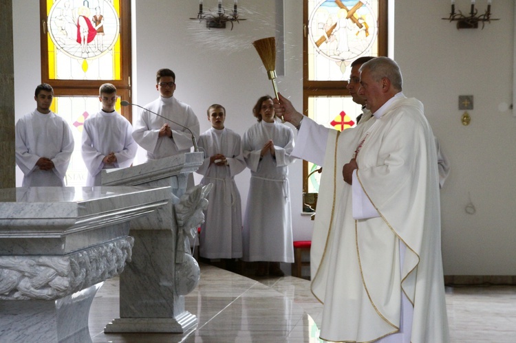 Poświęcenie kościoła w Kośmidrach