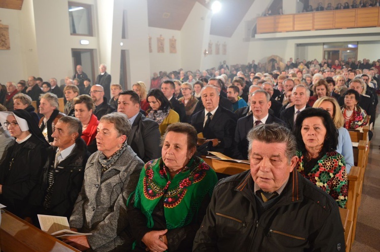 Poświęcenie świątyni oraz ołtarza św. Jana Pawła II w Nowym Targu 