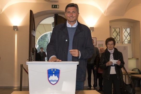Dotychczasowy prezydent Słowenii wybrany na drugą kadencję