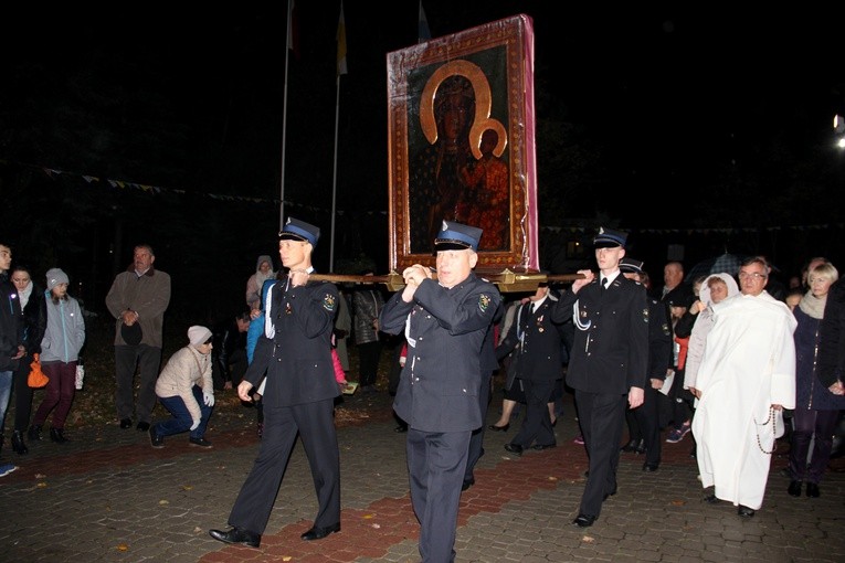 Mińska parafia św. Antoniego z Padwy pożegnała ikonę 