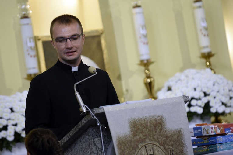 Przedstawienie "Idźmy naprzód z nadzieją"