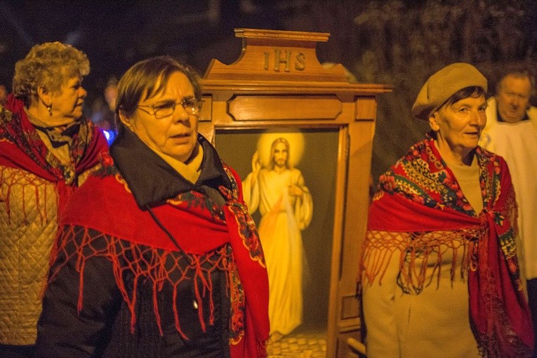 Tobie się zawierzamy w Chrośli