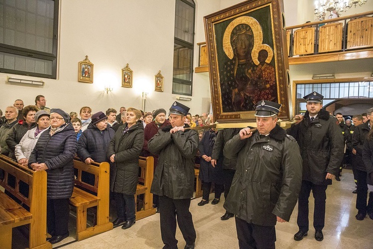 Tobie się zawierzamy w Chrośli