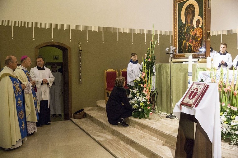 Tobie się zawierzamy w Chrośli