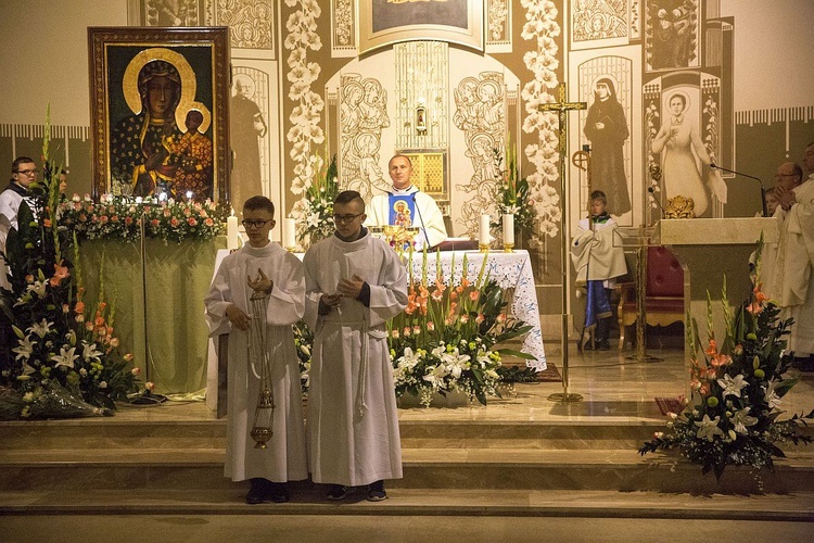 Tobie się zawierzamy w Chrośli