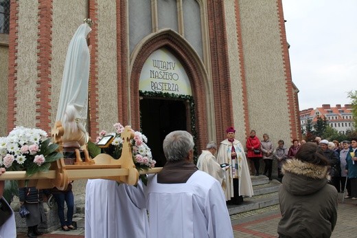 Relikwie św. Hiacynty i Franciszka w Pieszycach 